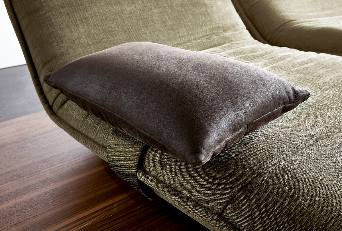 Epos_free_motion by simplysofas.in