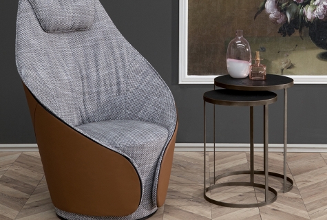 Hammer by simplysofas.in